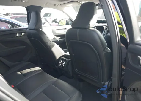 2024 Volvo Xc40 B5 Core Bright Theme/B5 Core Dark Theme from USA, damaged, VIN YV4L12UK7R2285442